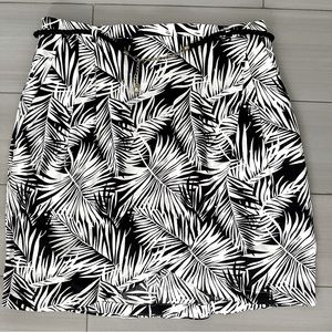 H&M Black and white split front mini skirt with small belt